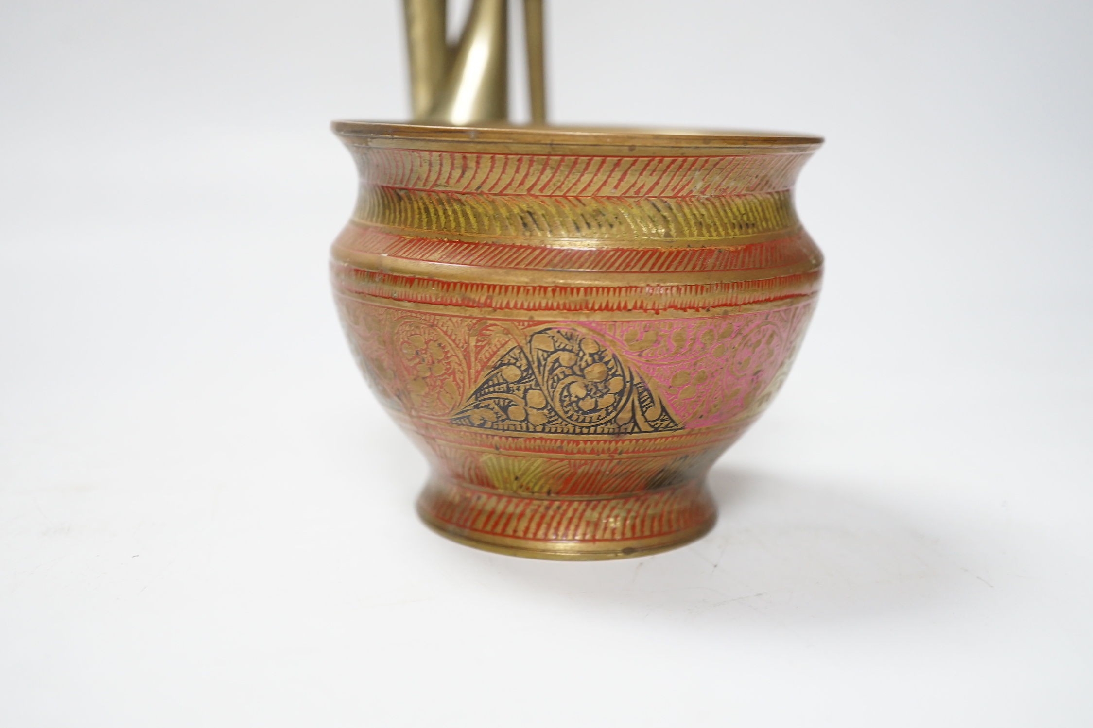 A Chinese bronze censer, gong and other metal ware (6), censor 11cm high